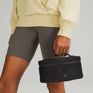 Lululemon Oval Top-Access Kit 3.5L